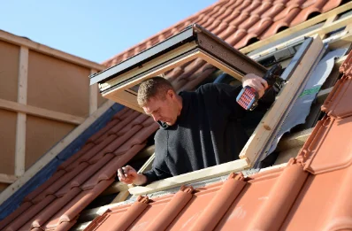 Pose de fenêtres de toit Velux à Sempy